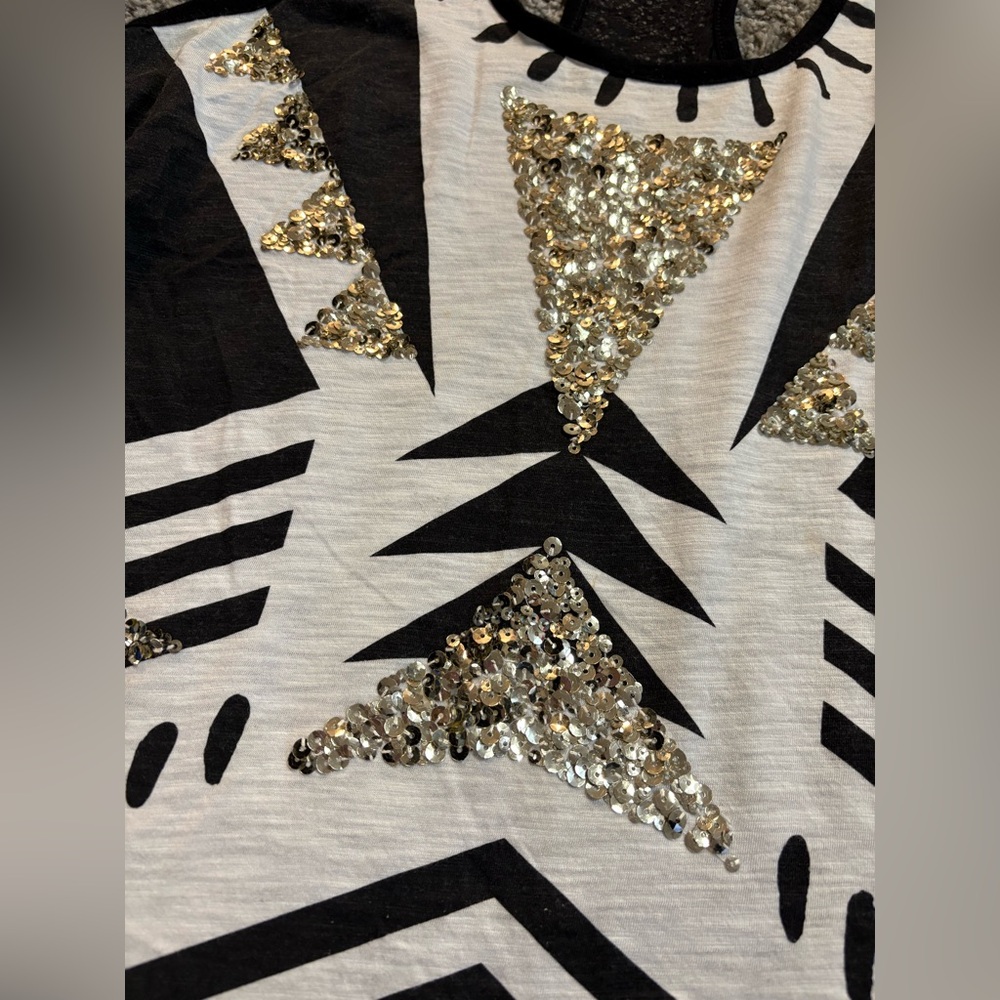 Women’s Express Black and White sequin Embellished Tank with black lace back, S - Picture 2 of 7